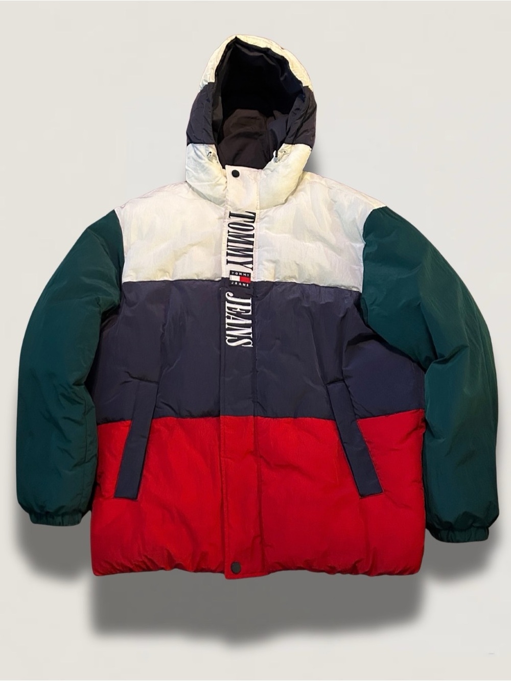 Y2K/Vintage-Inspired Tommy Hilfiger - Oversized Puffer Jacket (Adult)